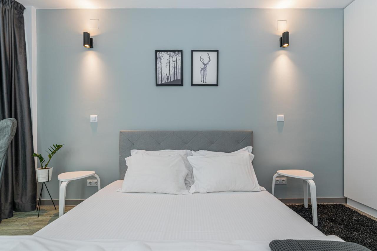 פויאנה ברשוב Splendor 3 Bedroom Flat In Silver Mountain מראה חיצוני תמונה